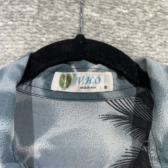 V.H.O Hawaiian Shirt Mens S Gray Black Palm Trees Beach Short Sleeve Button Up - Picture 3 of 8